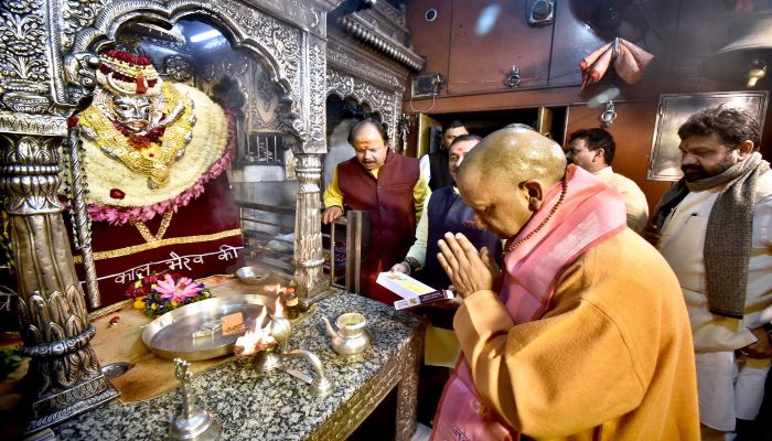 CM-Yogi-visits-Varanasi