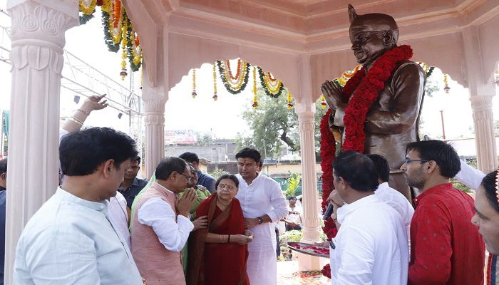 
CM Shivraj himself Nand Kumar Singh statue unveiled