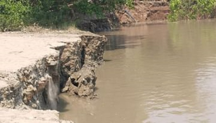 Basanti river dam broken 