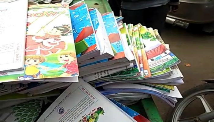 books-distribution-in-chhattisgarh