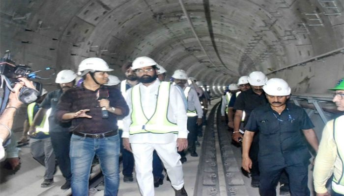 cm-shinde-inspects-metro-line-3