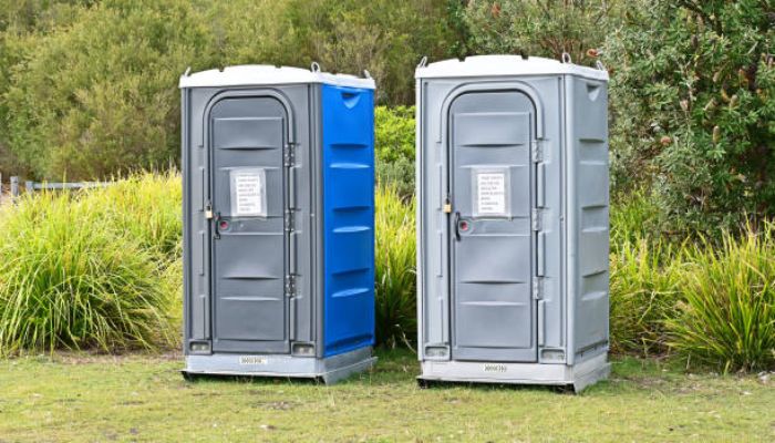 mobile-toilets
