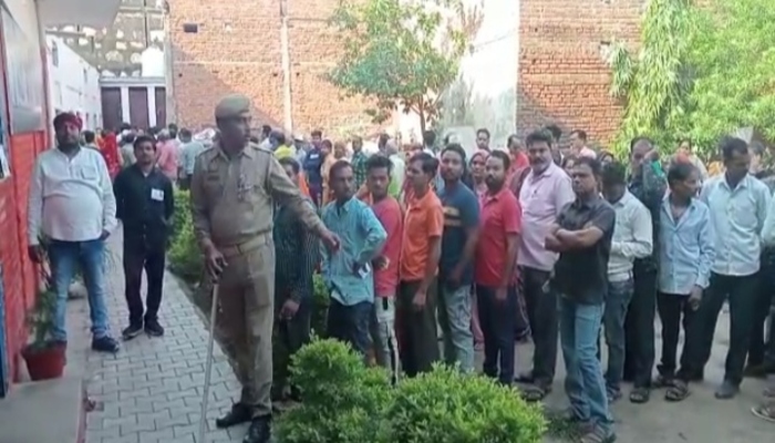 voting-in-jhansi