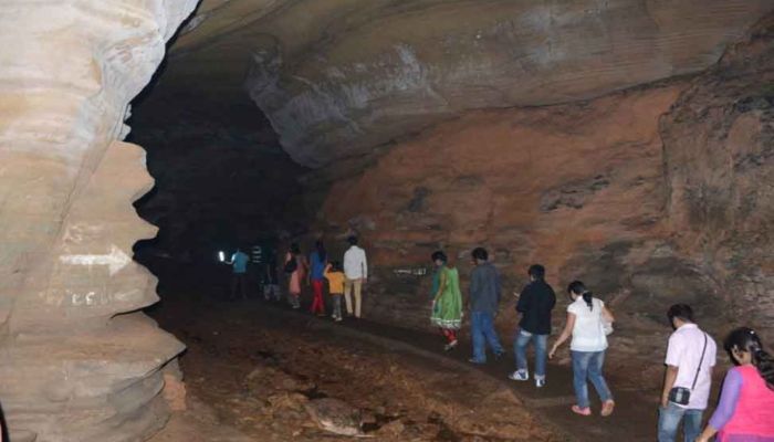 kotamsar-cave-jagdalpur