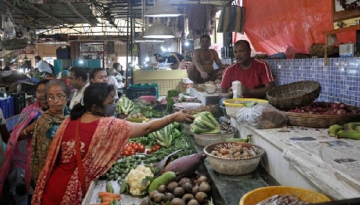 30 to 40 percent jump in vegetable prices due to heavy rains
