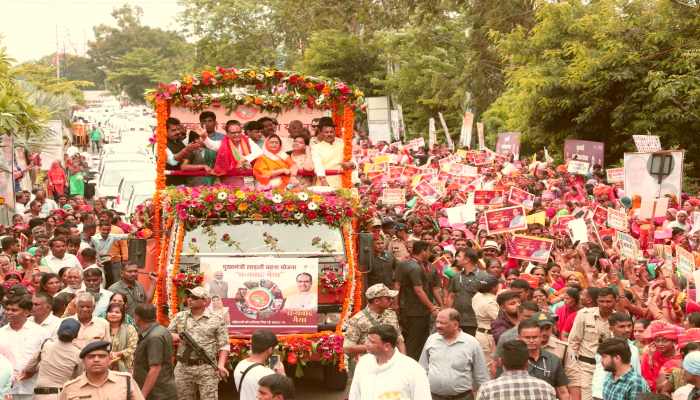 CM Shivraj Indore Road