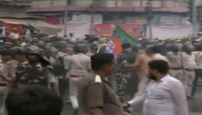 lathicharge-on-bjp-leader