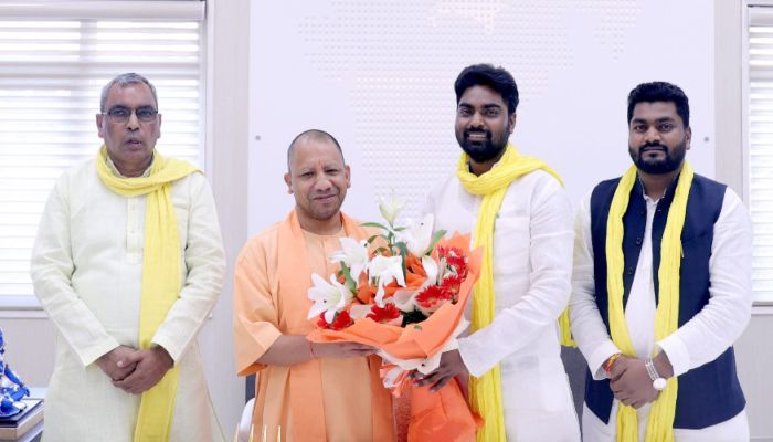 op-rajbhar-met-yogi-adityanath