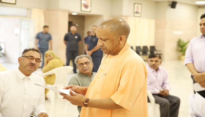 yogi-adityanath-janta-darshan