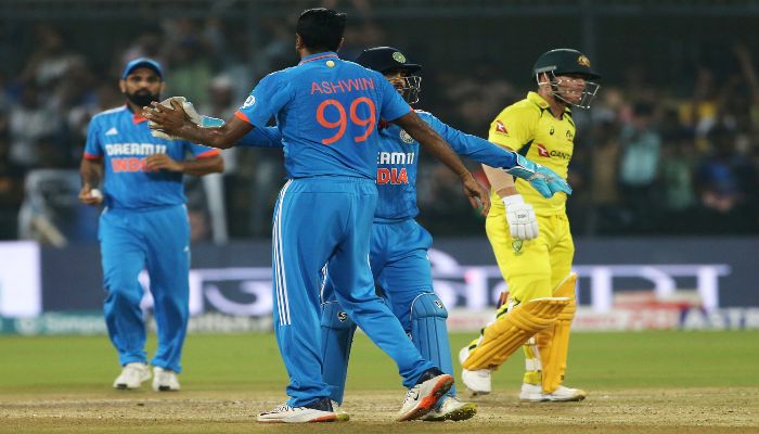 Ind-vs-Aus-2nd-ODI-Ashwin