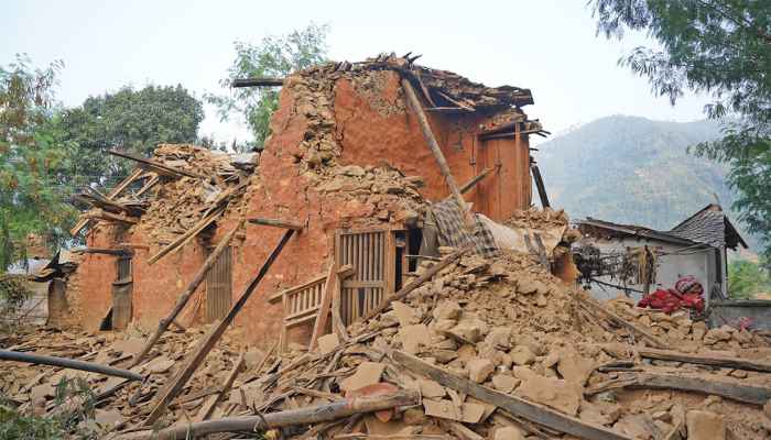 earthquake-again-in-nepal-earth-trembles