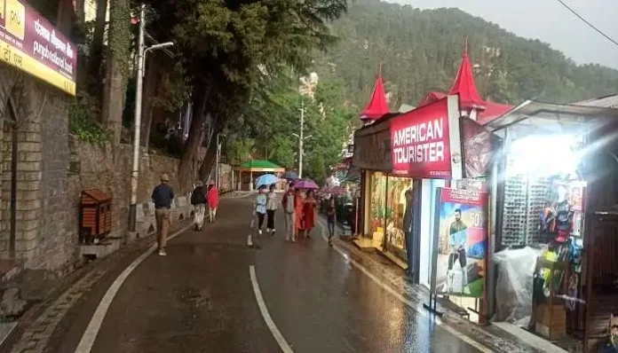 thunderstorm-in-himachal-summer