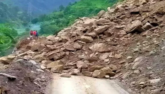 badrinath-highway-closed