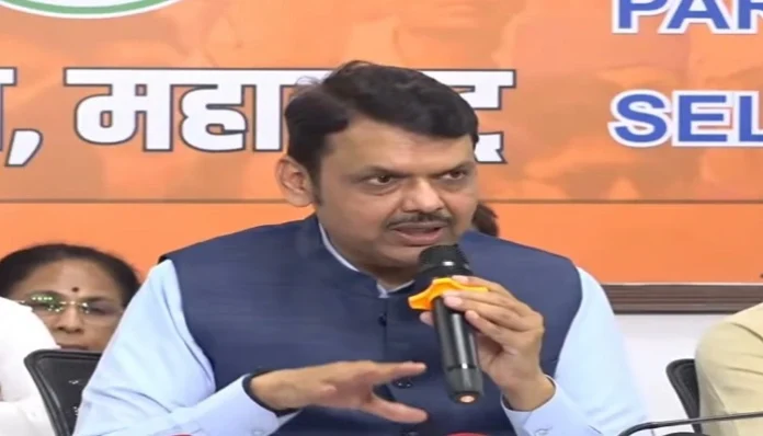 fadnavis-resignation-from-deputy-cm