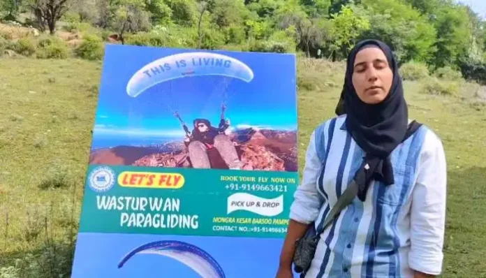 Mountaineer-Nahida-Manzoor-launches-Paragliding