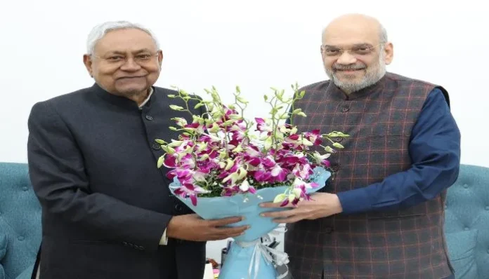 Nitish-Kumar-and-Amit-shah-conversation