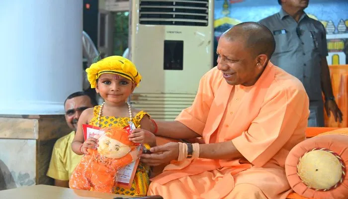 cm-yogi-janmashtami-gorakhpur.