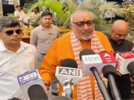 giriraj-sharp-attack-on-owaisi