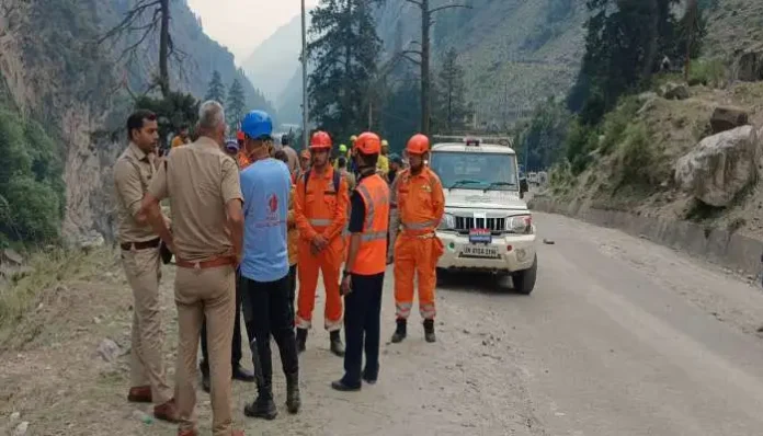 stones-fell-hill-gangotri