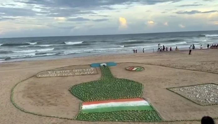 sudarshan-patnaik-prepared-artwork-from-mangoes-appealed-to-people-for-vote