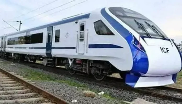 vande-bharat-train-collides