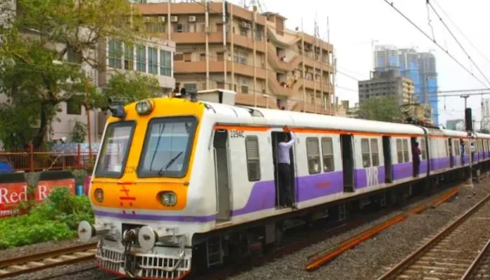 local-train-derail-in- mumbai-central