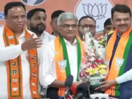 Ravi-Raja-joined-BJP