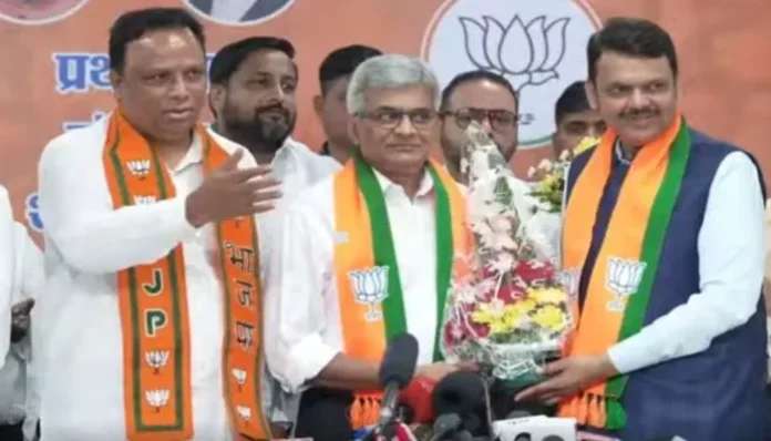 Ravi-Raja-joined-BJP