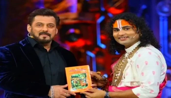 shri-aniruddhacharya-maharaj-gifts-bhagavad-gita-to-salman-khan-at-bigg-boss-18