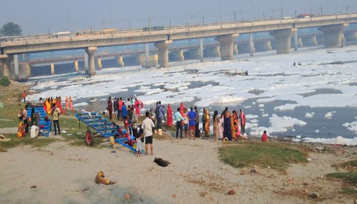  Chhath Puja-yamuna pollution