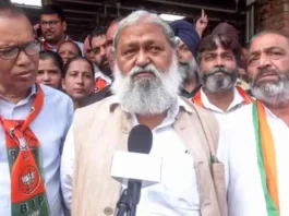 anil-vij-suddenly-raided-the-bus-stand-driver-and-station-supervisor