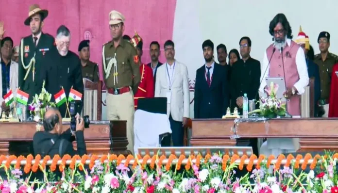 hemant-soren-created-history-as-soon-as-he-took-oath-as-the-chief-ministe