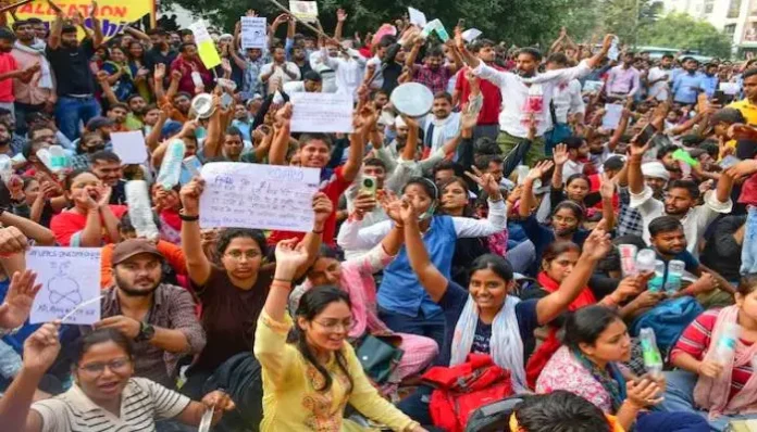 UPPSC-Protest-in-Prayagraj