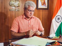 kailash gahlot Resign