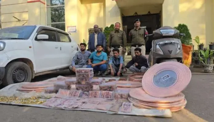 two-clever-thieves-and-two-junk-dealers-arrested