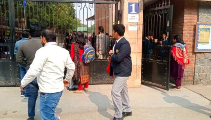 Delhi-School-Bomb-Threats