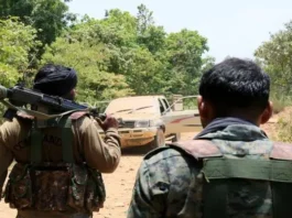 naxalites-attacked-the-police-camp-two-soldiers