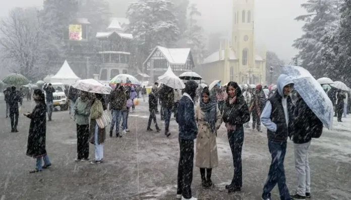 change-in-weather-snowfall-in-hills-light-rain-in-lower-areas