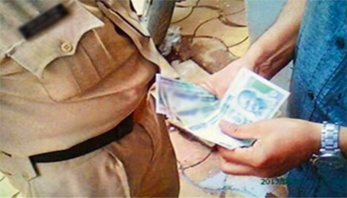 constable arrested bribe