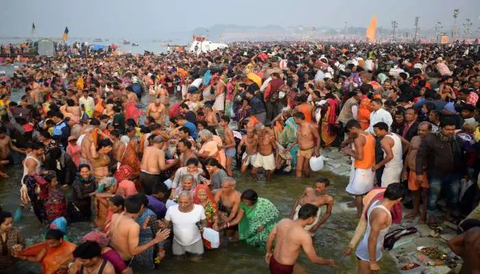 beauty-of-maha-kumbh-shines-on-the-sands-of-sangam