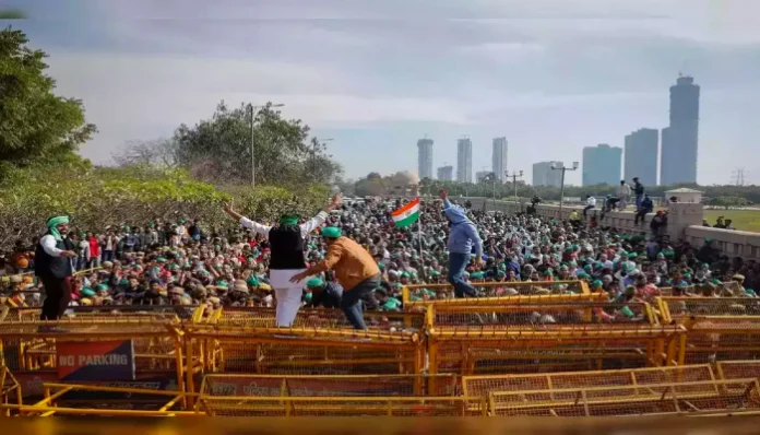 noida-farmer-demonstration