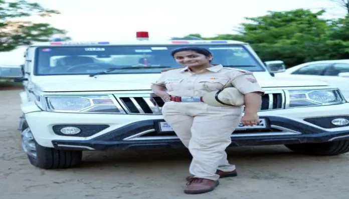 plot-number-302-anjali-sharma-role-police-inspector