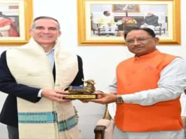 us-ambassador-learnt-about-cm-sai-vision