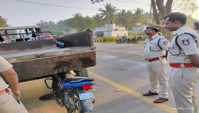 road-accident-Tumkur